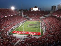 切尔西不断突破！，C罗连续七场比赛得分超过夺冠引发球迷热议